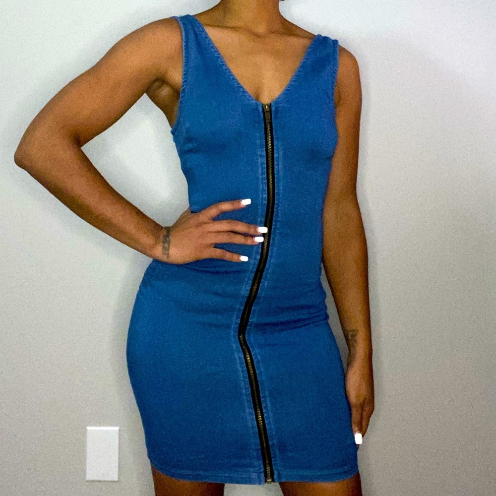 Denim Dress With Front Zipper